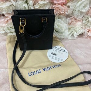 Louis Vuitton Petit Sac Plat